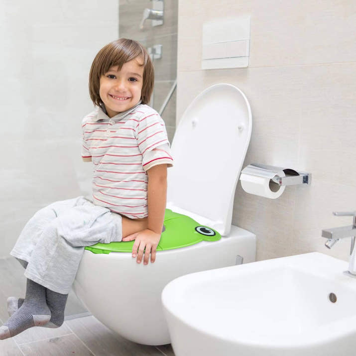 TinyGo: Folding Travel Toilet Seat for Kids – Portable Potty Training Seat with Carry Bag
