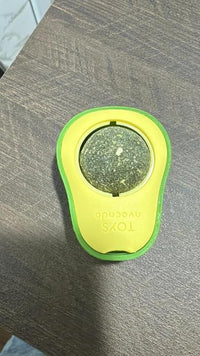 AvoMint™ Catnip Ball Toy – Interactive Rolling Treat for Cats - Juggledrops