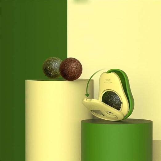 AvoMint™ Catnip Ball Toy – Interactive Rolling Treat for Cats - Juggledrops