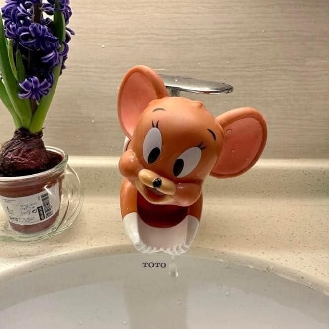 AquaToon: Faucet Extender – Tom & Jerry Style Cartoon Water Tap Attachment - Juggledrops